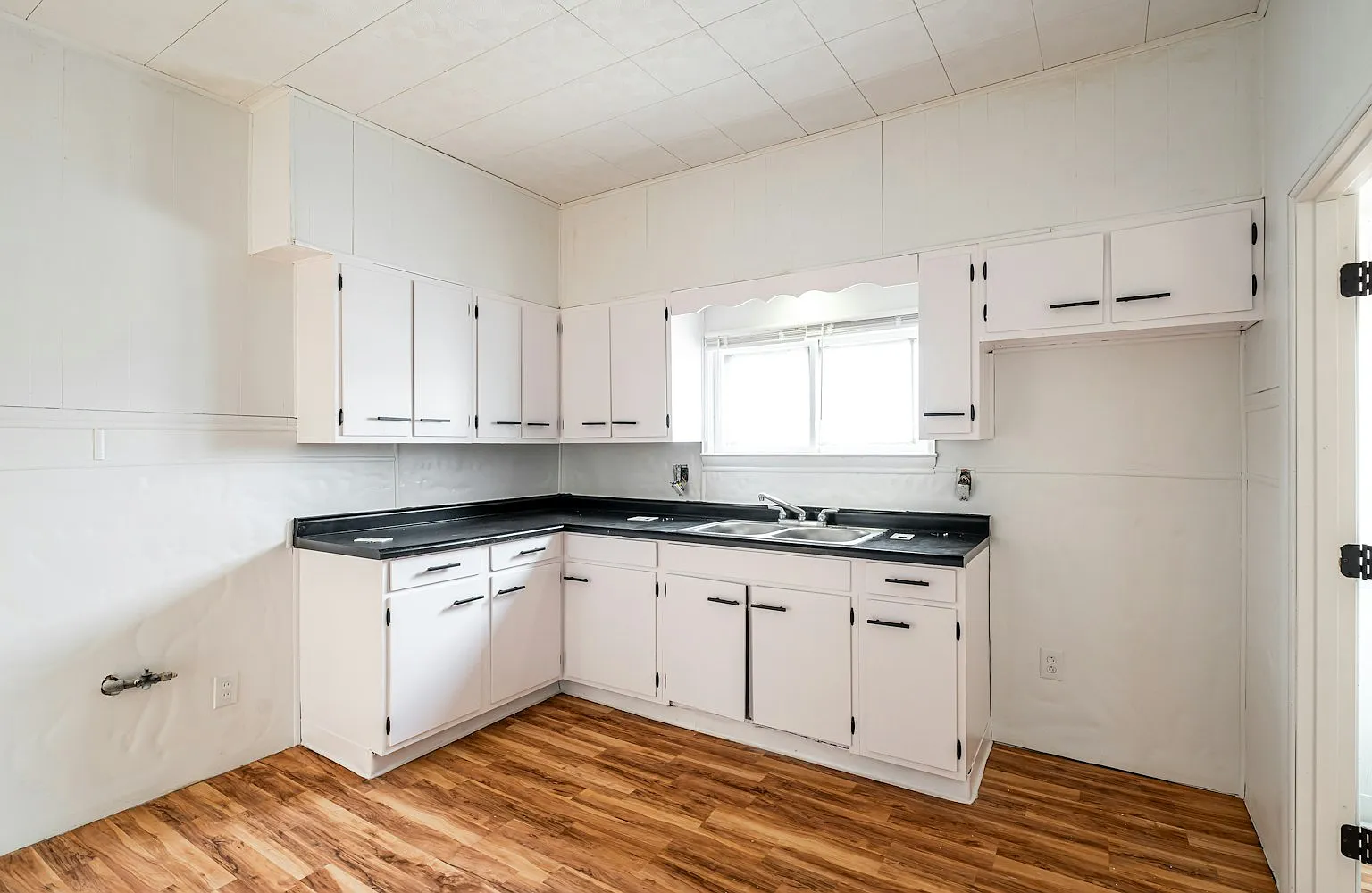 2955 North 17th Street, Unit B (Upstairs) — Photo 2