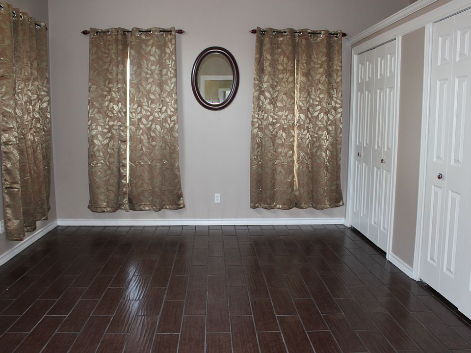 1st image of 527 Donaldson Ave