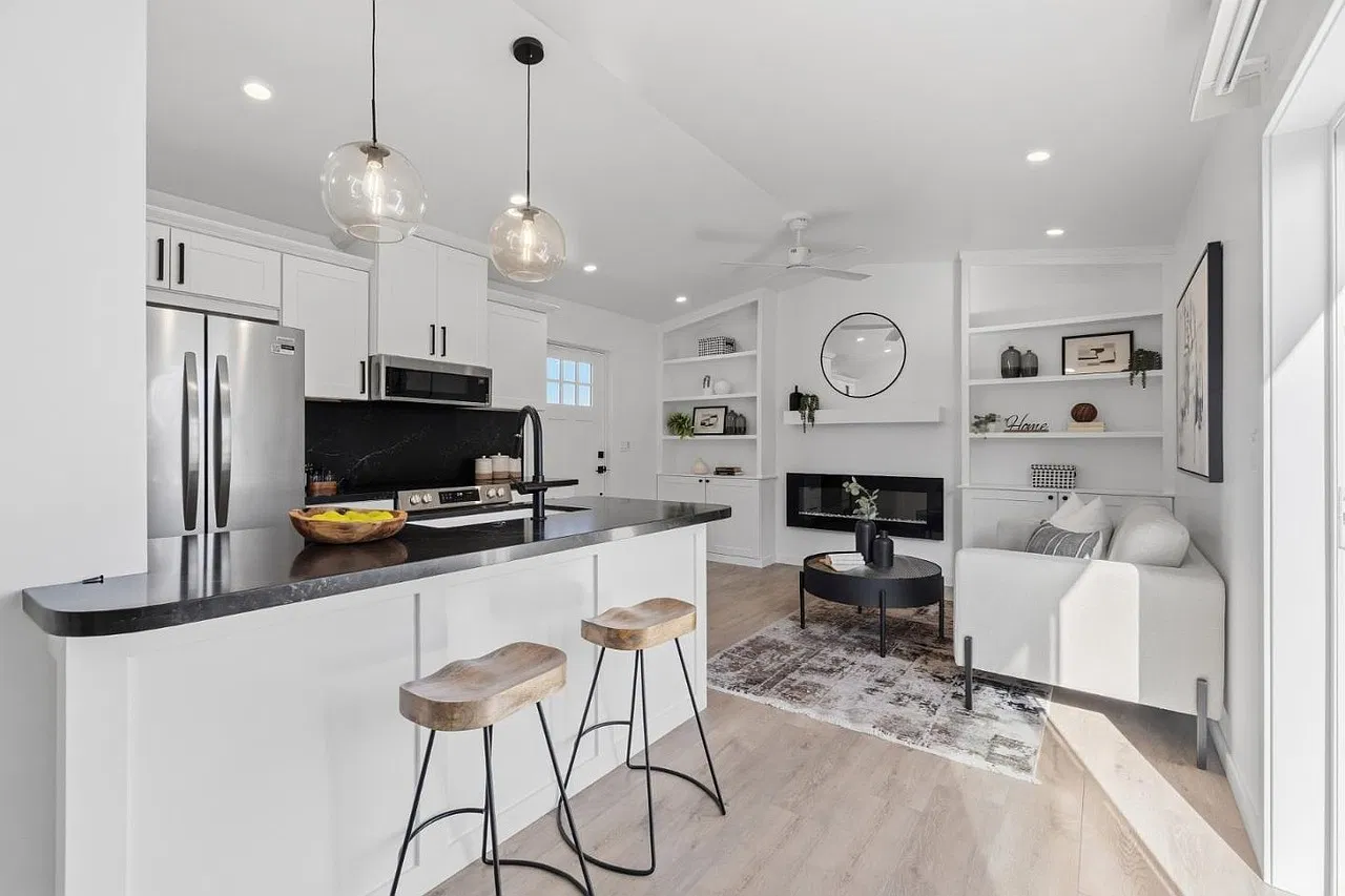 1 bed, $3,000 — Photo 1