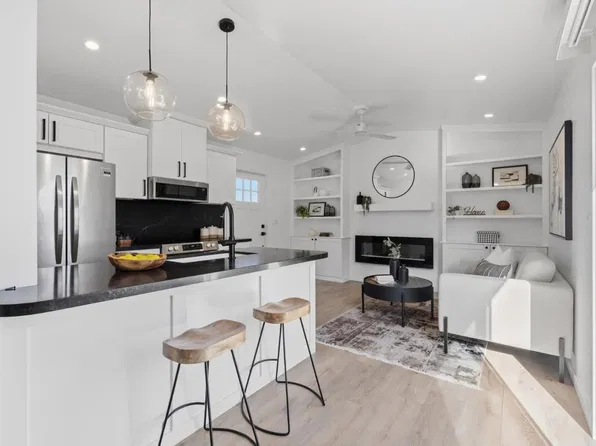 323 Liberty St #A, Santa Cruz, CA 95060