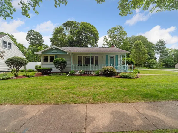 727 Hall Blvd, Mason, MI 48854