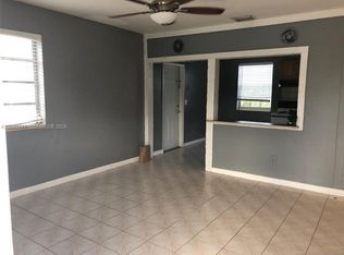 725 SW 8th Ave #A, Hallandale, FL 33009