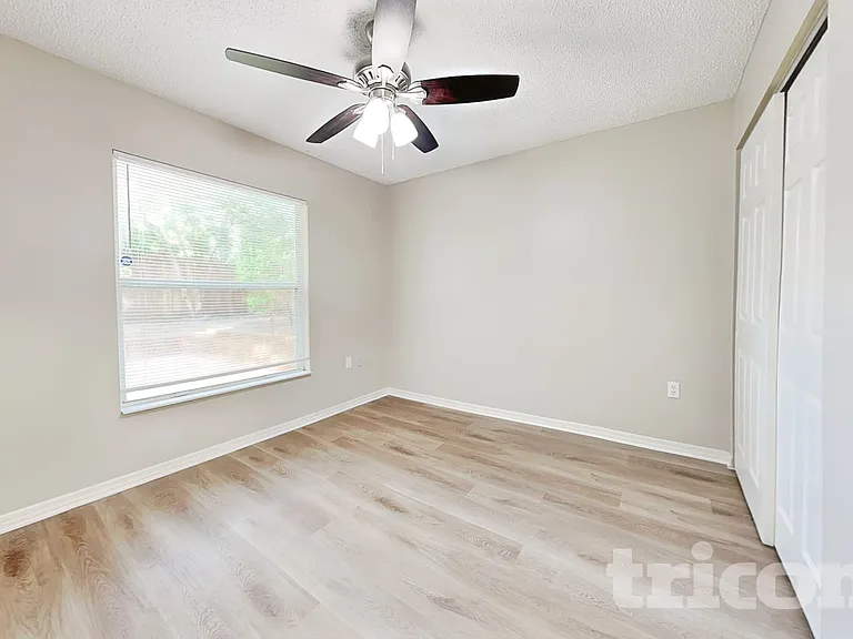 2415 Woody Trace Ln — Photo 14