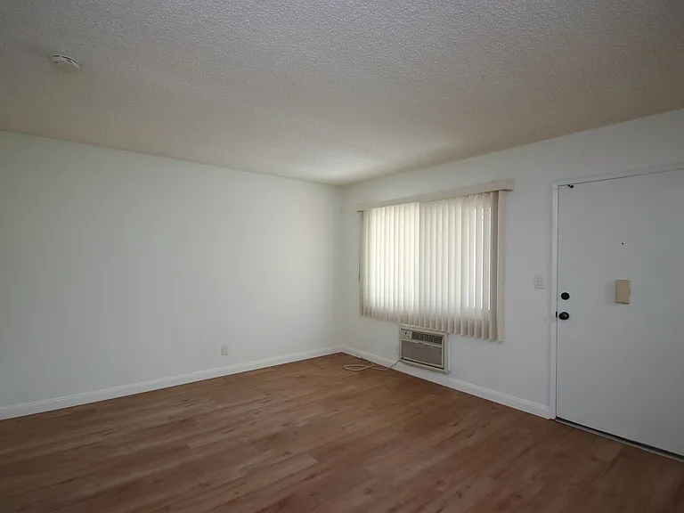 304 N Garfield Ave #G — Photo 3
