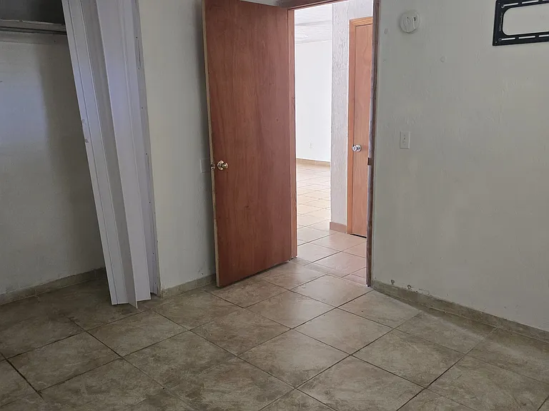 765 Georgia St — Photo 5