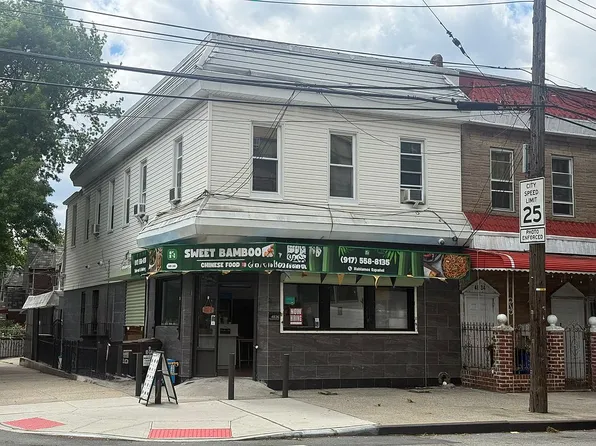 4836 90th St, Elmhurst, NY 11373