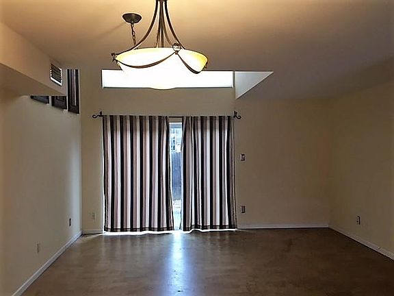 2nd image of 1201 Louisiana St APT 12