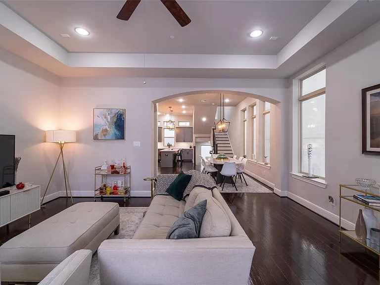 4008 Barnes St — Photo 8