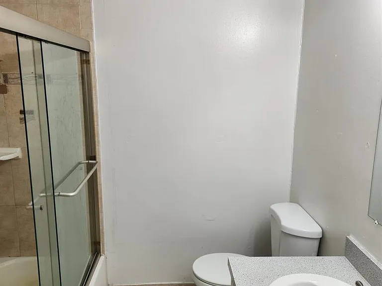 834 NW 82nd Ave #834 — Photo 5