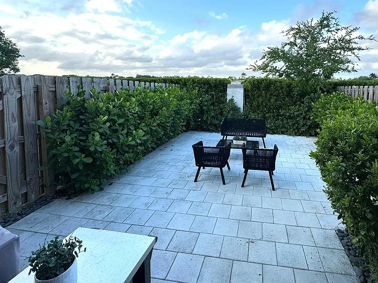 10937 SW 232nd Ter — Photo 7