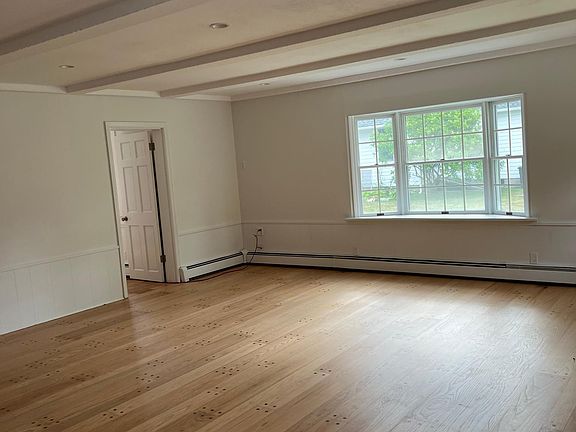 Gorgeous #1 large living space 
( Thier are 2 living spaces)