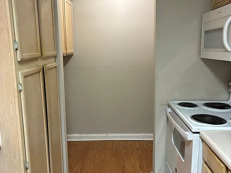 1070 Jessamine Trl — Photo 19