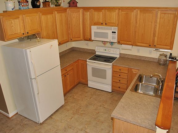 3rd image of 6430 Harbor Dr