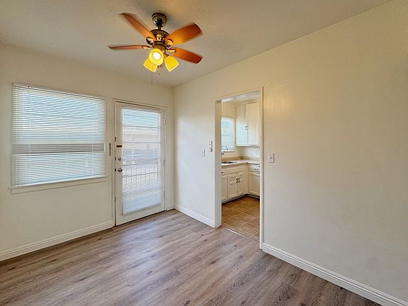 5th image of 865 S Marengo Ave APT 10