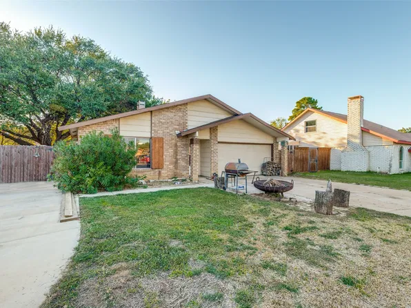 5305 Countess Ct, Lake Dallas, TX 75065