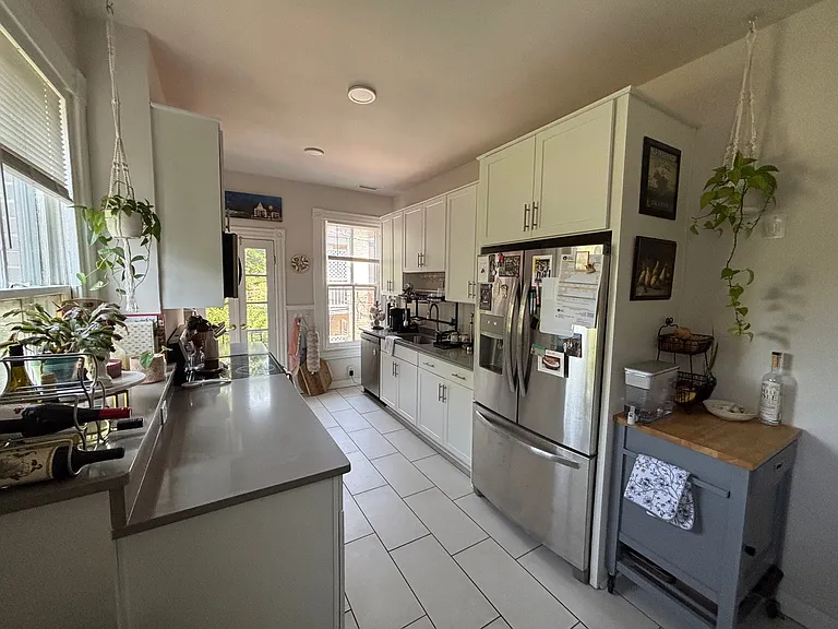 2306 Stuart Ave #A — Photo 2