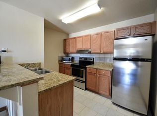 1609 Hill St APT 101, Three Rivers, TX 78071