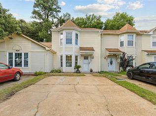 4622 Stonebridge Ln, Virginia Beach, VA 23462