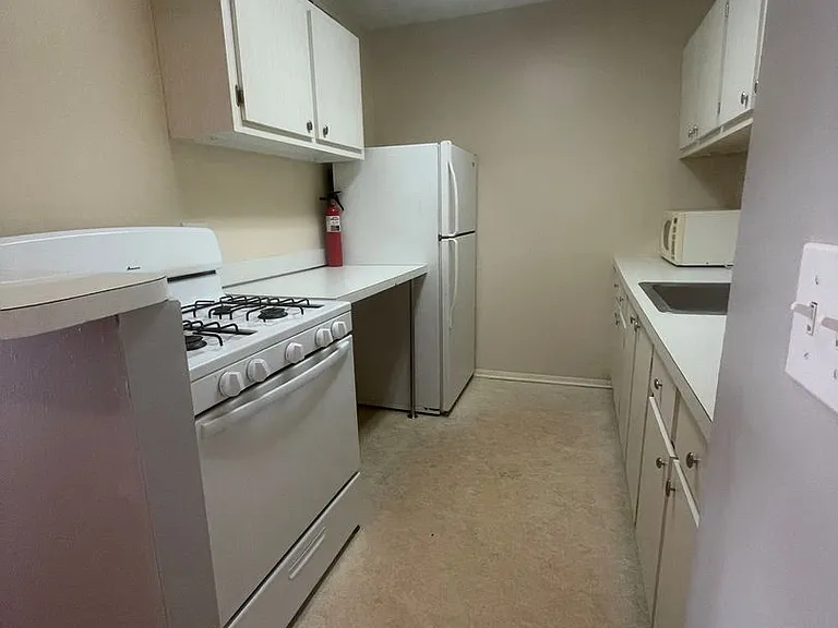 1700 SW 16th Ct #P27 — Photo 7
