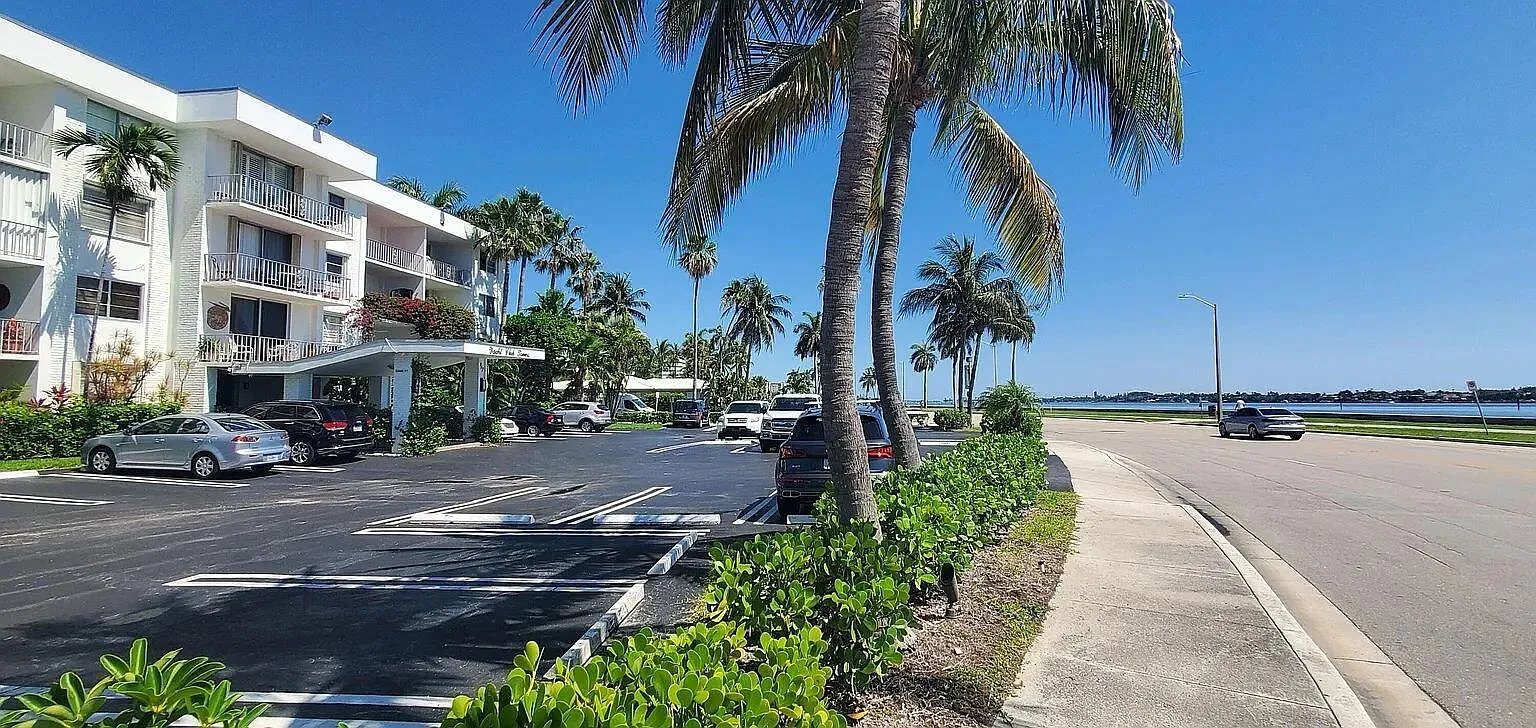 1 bed, 1.0 bath, 693 sqft, $2,000 — Photo 3