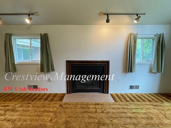 2nd image of 2225 E Fardown Ave