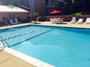 5456 Old Shell Rd, Mobile, AL 36608