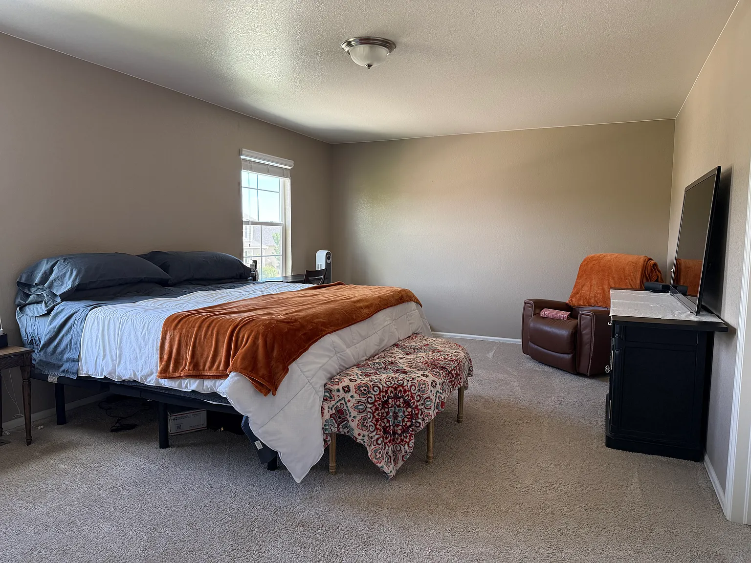 4 bed, 3366 sqft, $3,100 — Photo 3