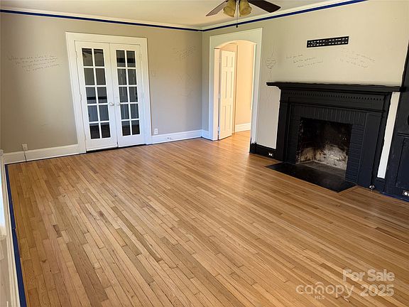 2nd image of 520 Margaret Dr