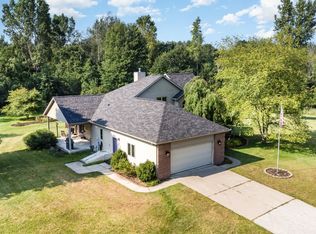 1222 E Monroe Rd, Midland, MI 48642