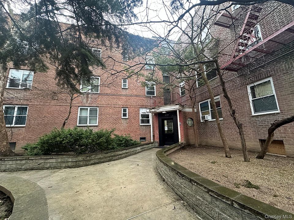 1st image of 14743 38TH Avenue #E25