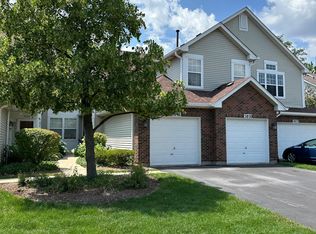3039 Kentshire Cir #3039, Naperville, IL 60564