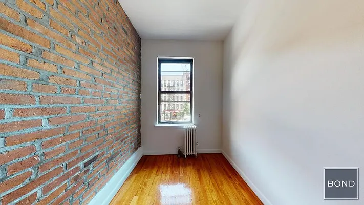 Rented by Bond New York | media 29