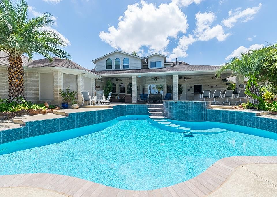 1st image of 2110 Linden Rock Dr
