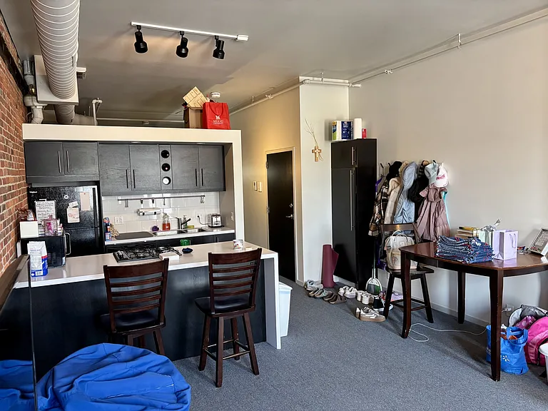 118 S Market St #200 — Photo 6