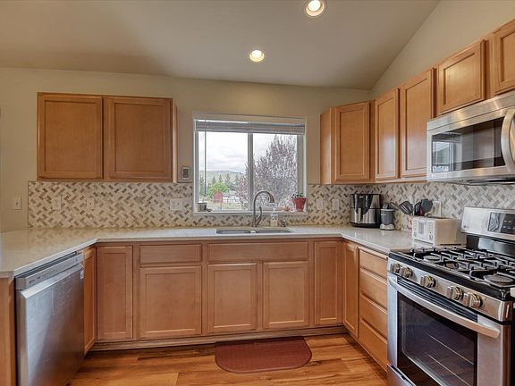 4th image of 17319 E Mansfield Ave