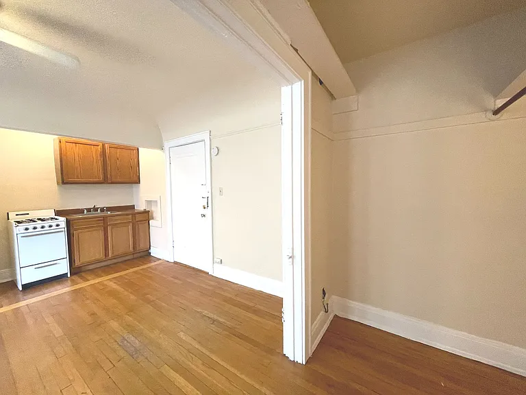 1315 Cass — Photo 25