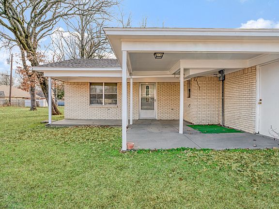 3rd image of 175 45th St SW