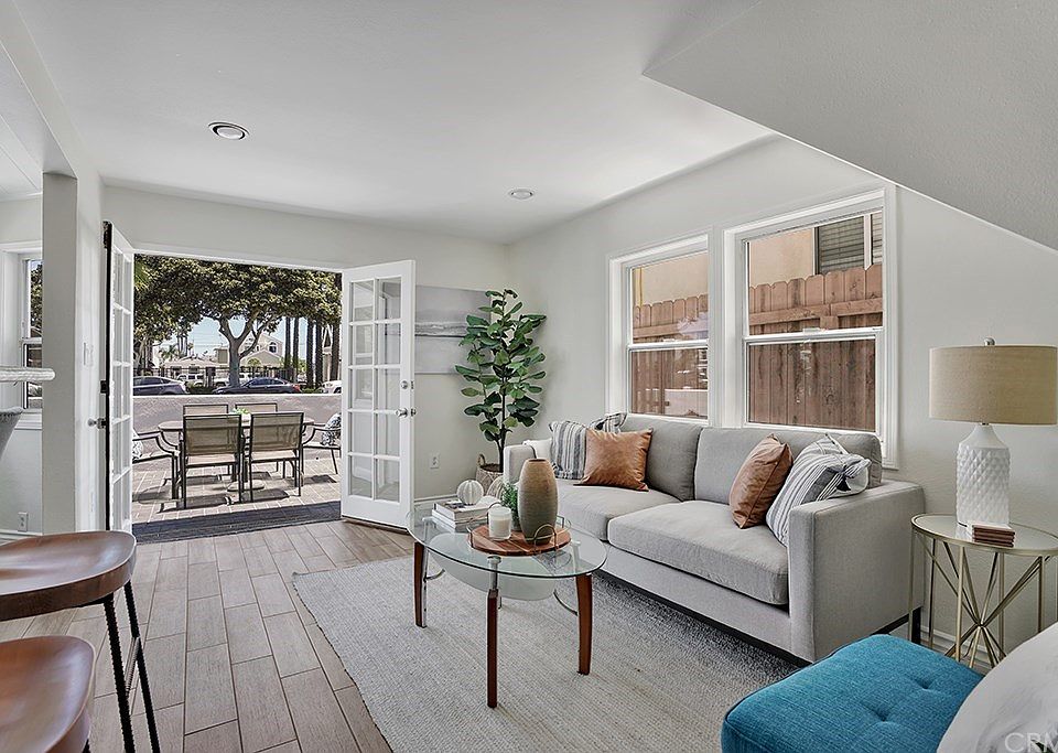 1st image of 3703 W Balboa Blvd APT A
