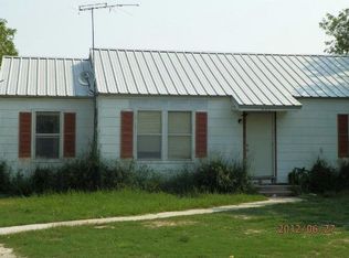 151 Churchill Rd, Woodsboro, TX 78393