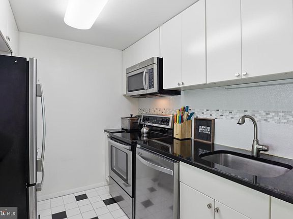 3rd image of 6300 Stevenson Ave APT 501