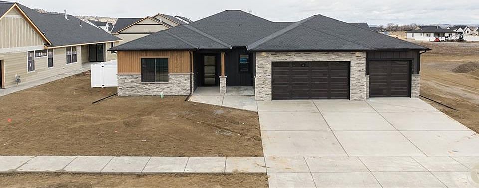 1st image of 2565 Kaley Ln