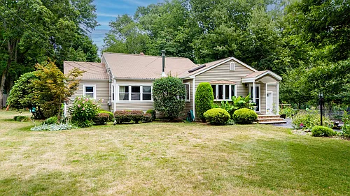 10 Inglee St Photo 1