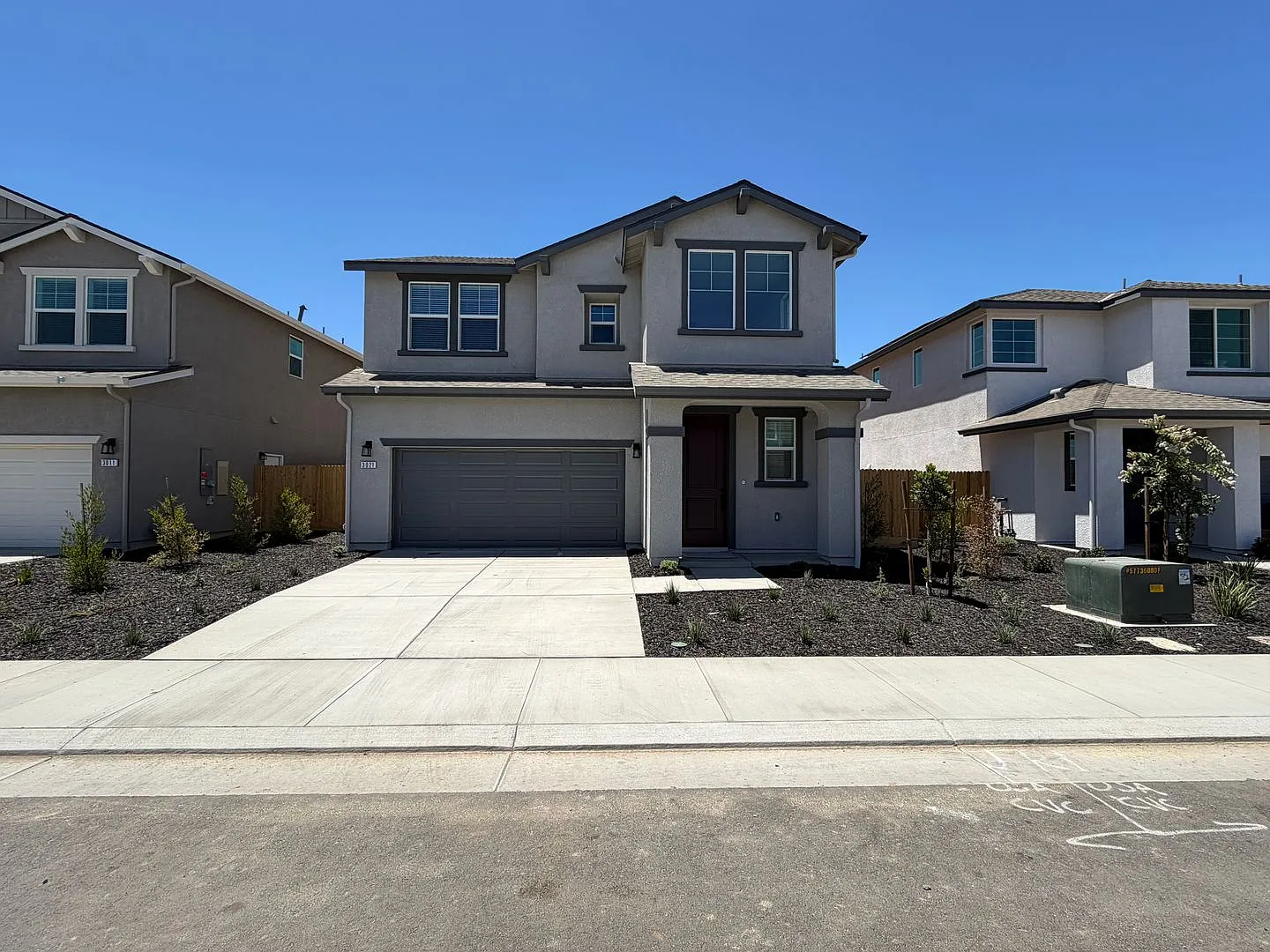 Beautiful Brand-New House for rent in Visalia! — Photo 2