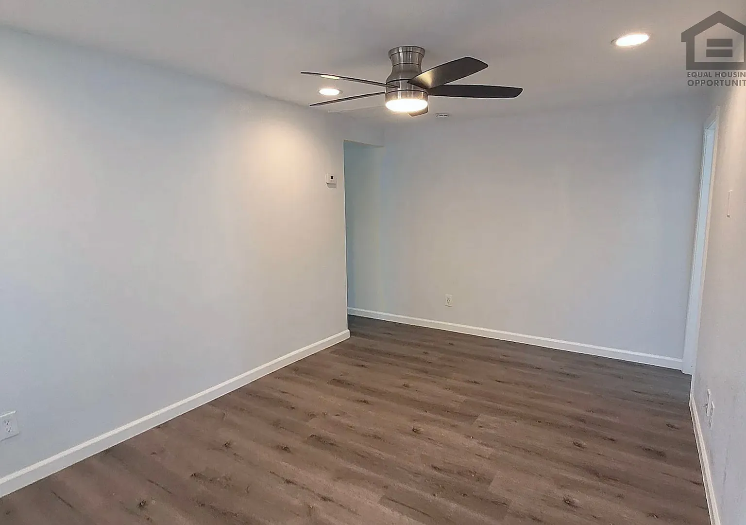 1445 E Taylor St — Photo 4