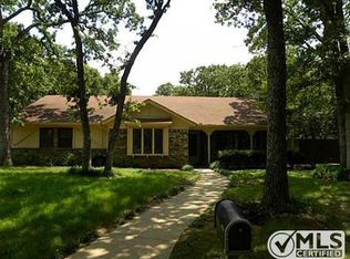2935 Canyon Dr, Grapevine, TX 76051