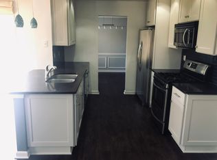 4070 Crabapple Lake Ct, Roswell, GA 30076