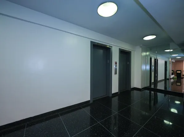 139 East 33rd Street image 20 of 22