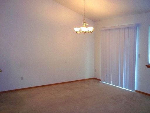 4th image of 3325 69th Ave NE