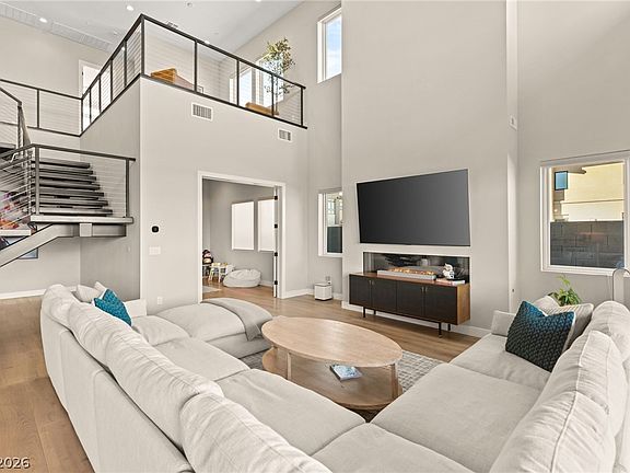 5th image of 4822 Shady Ridge Dr