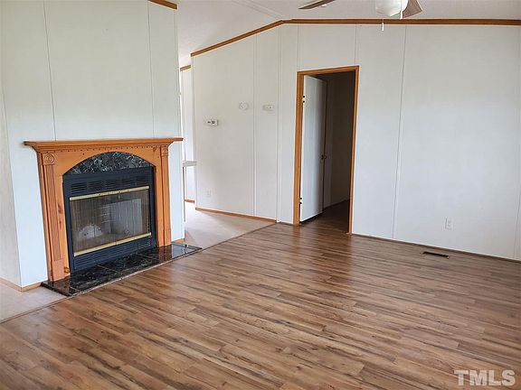 2nd image of 6618 Oak Hollow Dr